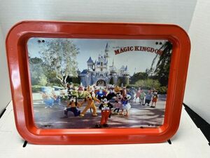 Vtg Walt Disney Magic Kingdom Metal Dinner Serving Lap Tray With Stand 海外 即決