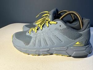 コロンビア Montrail メンズ ランニング Shoes グレー Trail Hiking Sneakers Size 8 海外 即決