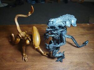 Kenner Alien Queen Xenomorph + Xeno Runner Lanard Collection Lot Of 2 Figures 海外 即決