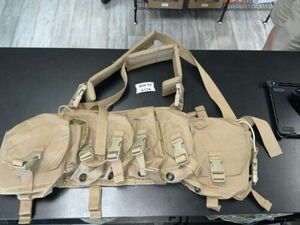 ~ TACTICAL ASSAULT GEAR TAG CHEST RIG WITH STRAPS USMC COYOTE TAN EXCELLENT! 海外 即決