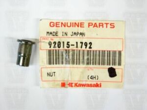 OEM Genuine Kawasaki Nut Pop 6mm L = 16.5 P/N 92015-1792 海外 即決