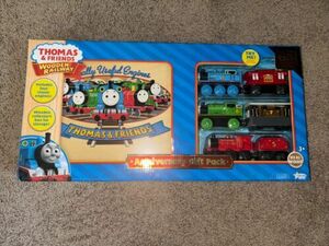 2010 Learning Curve Wooden Thomas Train 65th Anniversary Gift Pack! NEW 海外 即決