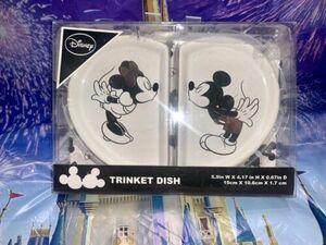 Disney Mickey & Minnie Heart 2 Piece His & Hers Ceramic Trinket Tray Dish NEW 海外 即決