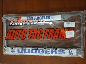 1 Los Angeles Dodgers Chrome Metal License Plate Frame w\Nice Raised 3D Graphics 海外 即決