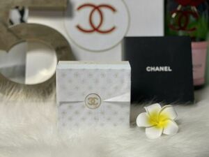AUTHENTIC CHANEL GOLD BASE NOTEPAD NOTES NEW IN BOX 海外 即決