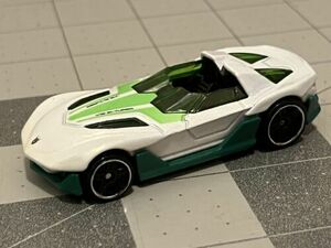 Hot Wheels Pearl White with Green Stripes Yur So Fast from 2010 HW New Models 海外 即決