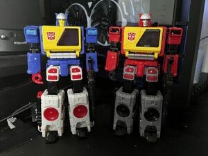 Hasbro/Takara Tomy Transformers Voyager Legacy Blaster & Twincast (NO CASSETTES) 海外 即決