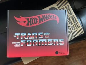 Hot Wheels Transformers Optimus Prime NEW Mattel Creations Exclusive Sold Out 海外 即決