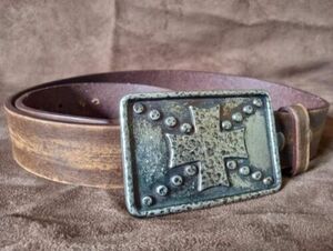 Men’s Iron Cross Belt Buck Studs Design Brown Full Grain Leather Belt Size 36 海外 即決