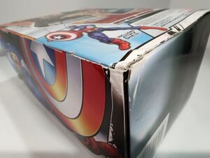 Captain America Marvel Universe 3.75" Action Figure Light-Up Base Avengers New 海外 即決