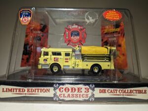 1/64 Code 3 Classics Diecast FDNY 1981 MACK CF Engine 45 BRONX NYC #12359 海外 即決