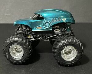 Hot Wheels Monster Jam 1:64 Nea Police Blue Diecast Monster Truck 海外 即決