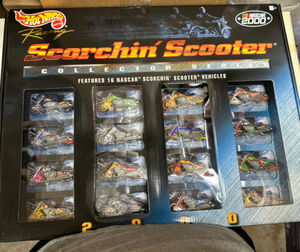 Hot Wheels Racing NASCAR 2000 Scorchin' Scooter 16 vehicle set Mattel With Box 海外 即決