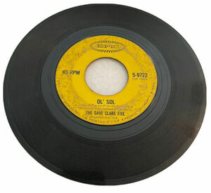 45 RPM Record The Dave Clark Five Ol’ Sol/Everybody Knows (box6) 海外 即決