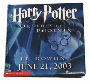 Harry Potter And The Order Of The Phoenix Pin Book Magic Collectible Advertising 海外 即決