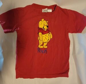 Vintage Disney Store Winnie the Pooh Embroidered T-Shirt RED Adult Medium 海外 即決