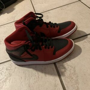 Size 9.5 - Jordan 1 Mid Reverse Bレッド 海外 即決