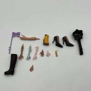 Monster High & Misc. Doll Parts Lot! 海外 即決