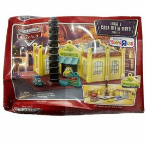 Disney Pixar Cars LUIGI'S CASA DELLA TIRES PLAYSET ToysRUs Exclusive New Sealed! 海外 即決