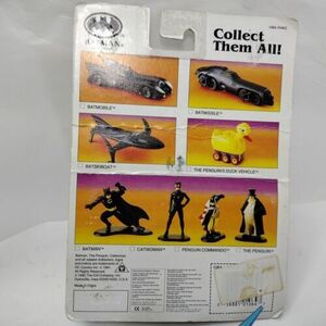 1992 Ertl #1064 Batman Returns Batmobile 3-1/2" Diecast NIP Damaged Card VTG 海外 即決