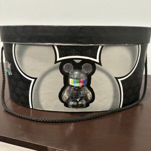 Rare Disney Limited Edition Vinylmation Urban #7 Television Stand By Ears ~ IOB 海外 即決