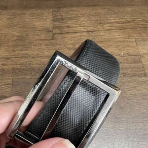 Tumi Black Leather Belt Silver Hardware 40 Length 海外 即決