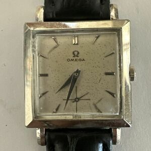 Genuine Omega cal.302, 17 Jewels Wristwatch!! 14k GF!! Runs!! Good Condition!! 海外 即決