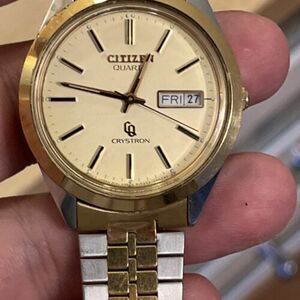 Citizen Crystron two tone excellent men's watch running new battery original ban 海外 即決