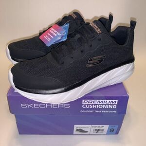 Skechers メンズ D'Lux Ultra プレミアム Cushion Sneaker Size 9 新品 海外 即決