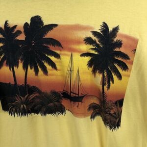 Vintage Air Waves Shirt Mens Large Yellow Beach Sunset Sail Boat Island Tropical 海外 即決