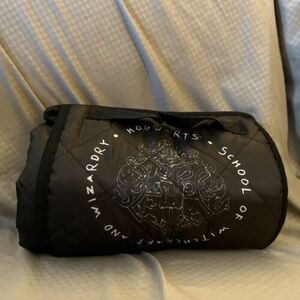 WIZARDING WORLD OF HARRY POTTER HOGWARTS ROLLUP PICNIC BLANKET LOOT CRATE 海外 即決