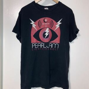 Vintage Pearl Jam Lightning Bolt Original Album Band TShirt Size Medium 海外 即決