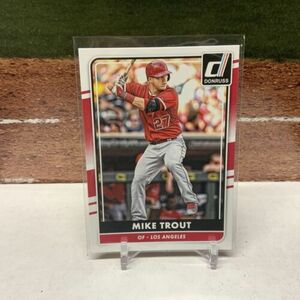 2016 Panini Donruss Mike Trout Los Angeles Angels #83 海外 即決