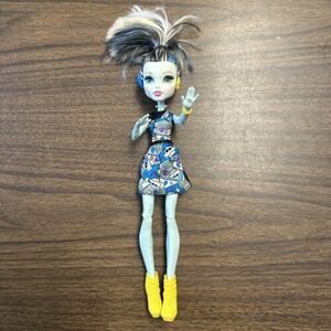 Mattel 2008/2015 Monster High Frankie Stein doll Figure w clothes shoes 海外 即決