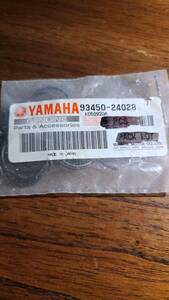 Yamaha 93450-24028 Circlip OEM New (Set of 4) 海外 即決