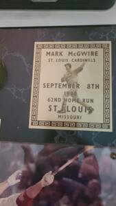 St. Louis Cardinals Mark McGwire #62 HR Plaque w RARE Figurine 海外 即決