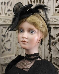 FASHION LADY - ARTIST DOLL IN BLACK 海外 即決