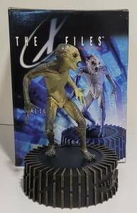 Fight the Future X-Files Alien Maquette 11" tall 1/8 Scale Statue Dark Horse 海外 即決