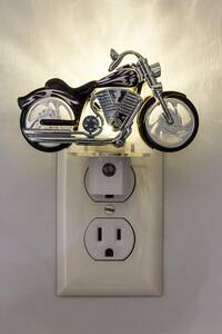 GE LED Motorcycle Night Light Plug-In Dusk-to-Dawn Sensor Auto On/Off Flames 海外 即決