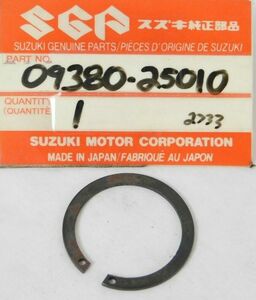 1 NOS Suzuki RM TS250 RM500 RM465 RM250 GS500 GS400 Circlip Part OEM 09380-25010 海外 即決