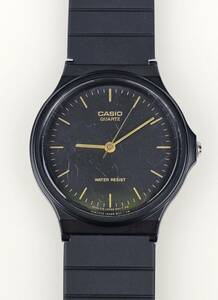 Casio Quartz 1330 MQ-24 Black Gold Tones Wristwatch Silicone Band Tested Working 海外 即決