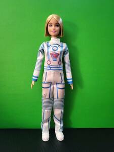 Barbie Space Discovery Astronaut Doll 海外 即決