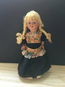 Vintage mid-century Blond Girl Lassock doll, Handmade ethnic cultural 8.5"T 海外 即決