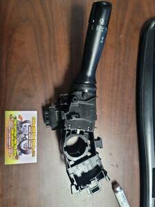 2013 TOYOTA PRIUS C HEADLIGHT TURN SIGNAL SWITCH 47151 17F968 OEM 12 13 14 15 19 海外 即決