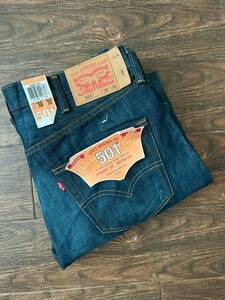 NEW W/ TAGS MENS LEVIS 501XX ORIGINAL FIT STRAIGHT LEG BUTTON FLY JEANS 38 X 32 海外 即決