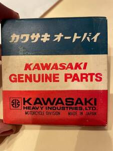 NOS OEM Kawasaki Piston Ring Set for F8F11 PN 13025-035 海外 即決