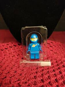 New Authentic Benny Minifigure - Lego Movie Blue Space Man Minifig 70810 70816 海外 即決
