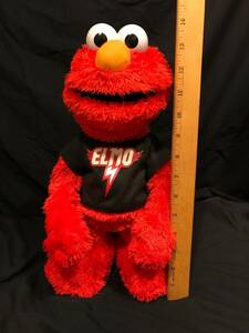 Sesame Street Let’s Rock Elmo by Hasbro 2010 SEE VIDEO 海外 即決