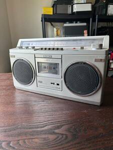 VTG Sony Boombox Radio/Cassette Stereo CFS-45 1980s FM/AM Radio Retro Stereo 海外 即決