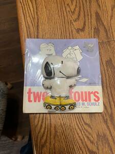 Vintage 1965 Two-By-Fours Snoopy Book with Snoopy Doll in original Package 海外 即決